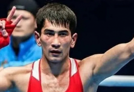 Қазақстандық әлем чемпионы бокстағы мансабын аяқтайтынын мәлімдеді