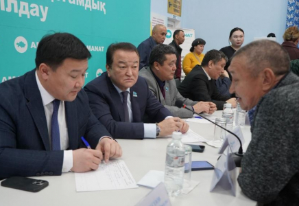 ТҮРКІСТАН: Кентауда тұрғындардың өтініштері мен ұсыныстары тыңдалды