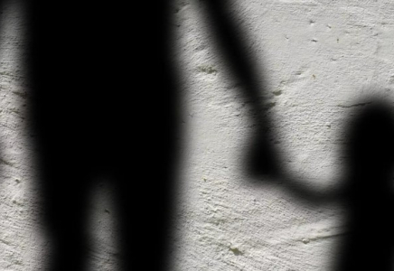 Ақтөбеде ер адам өгей баласына бірнеше жыл қатыгездік көрсеткен