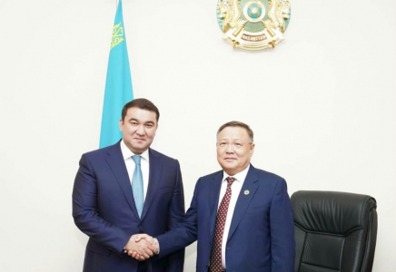 ТҮРКІСТАН: Ұласбек Сәдібеков Бәйдібек ауданының әкімі болып тағайындалды