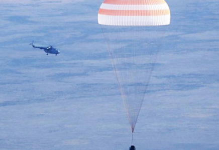 ХҒС-57 экспедициясының мүшелері Қазақстан жеріне қонды  
