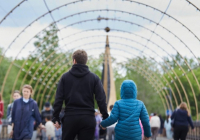 Жаңа заң: Енді бала бағып отырған әкелердің еңбек өтілі ескеріледі 