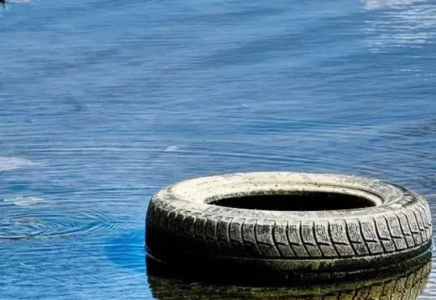 Атырауда әйел адам Жайық өзеніне секіріп кетті