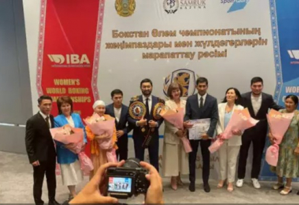 Тарихта алғаш рет чемпиондардың аналарына ақшалай сый берілді