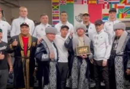 Шапан киген Альварес қазақстандықтарды Наурыз мейрамымен құттықтады
