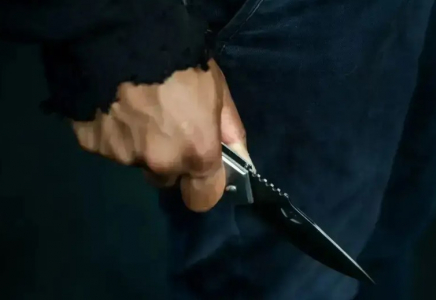 Ақмола облысында 14 жастағы қыз пышақ жарақатынан көз жұмды: күдікті ұсталды