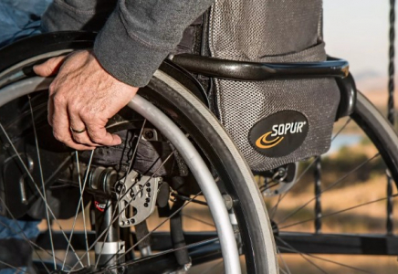 Семейде өзін мүгедек етіп көрсеткен ер адам қамауға алынды