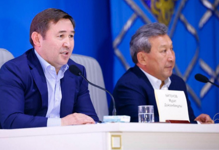 ШЫМКЕНТ: Биыл Тұран ауданында 100-ге жуық көшеге шағал тас төселеді