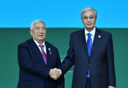 Қасым-Жомарт Тоқаев ауыл шаруашылығы еңбеккерлерін мемлекеттік наградалармен марапаттады