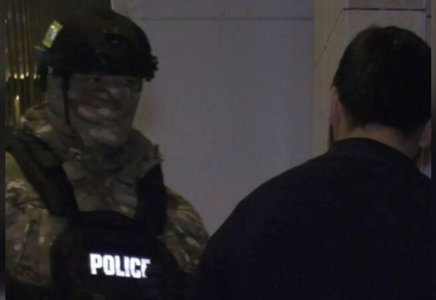 Алматыда түнгі клубтың аспазы есірткі таратты деген күдікке ілінді