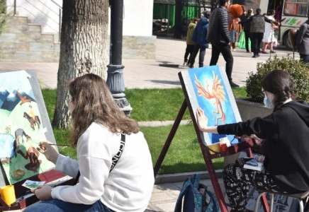 Шымкентте оқушылар арасында сурет байқауының ашылуы өтті
