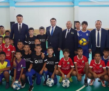 ТҮРКІСТАН: Сауран ауданында жаңа спорт кешені пайдалануға берілді