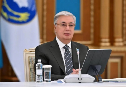 Тоқаев: Қазақ тілі уақыт өте келе этносаралық қатынас тіліне айналатынына сенімдімін