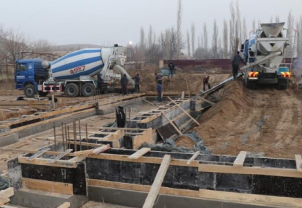 ТҮРКІСТАН: Түлкібаста үш мектеп салынып жатыр