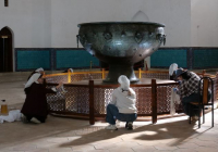 «ТАЗА ҚАЗАҚСТАН»: Қожа Ахмет Ясауи кесенесі маңында тазалық жұмыстары жүргізілді