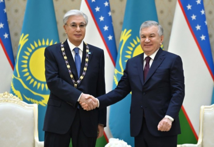 Қасым-Жомарт Тоқаевқа Өзбекстанның ең жоғары мемлекеттік наградасы табысталды