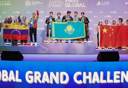 ​Робототехника: қазақстандық оқушылар Панамада төрт дүркін әлем чемпионы атанды