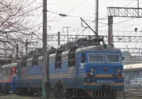 Қостанайда вагонның төбесіне шыққан жасөспірімді тоқ соқты