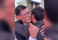 Танымал әзілкеш 18 жастағы қызының ұзатылуында жылап қалды (ВИДЕО)
