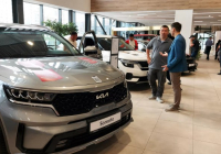 Көліктерге жалған мемлекеттік нөмір таққан автосалон қызметкері ұсталды