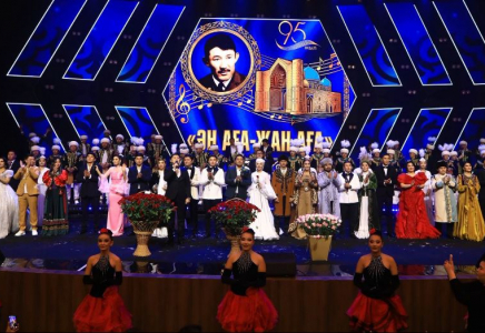 Түркістанда «Ән аға-жан аға» атты гала-концерт өтті
