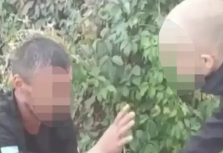 Қонаевта бір топ жасөспірім мас адамдарды аяусыз соққыға жыққан
