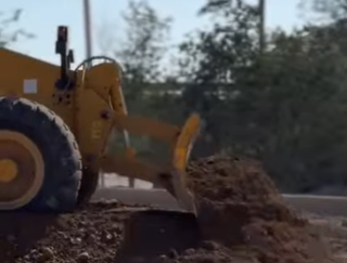 ШЫМКЕНТ: ​А-2 автомобиль жолын қайта жаңарту қажеттілігіне байланысты қазу жұмыстары жалғасып жатыр