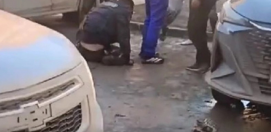 Қостанай прокуратурасы полицейге шабуыл жасағандарға қатысты мәлімдеме жасады 