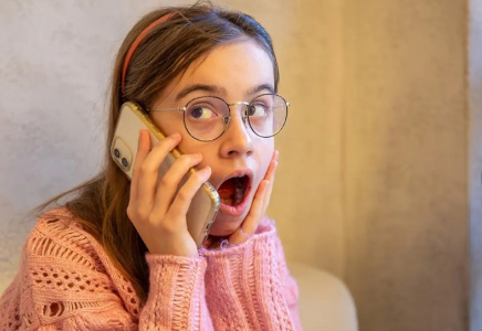 «Назар аударыңыздар, балалар!»: министрлік жалған ақпарат таратқан оқушыларға қандай жаза қолданылатынын айтты