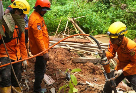 Индонезияда көшкін салдарынан 11 адам қаза тапты