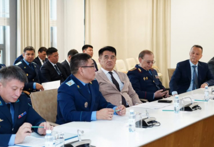 ТҮРКІСТАН: Жол-көлік оқиғаларының алдын алу, көші-қон мәселесін реттеу жолдары талқыланды