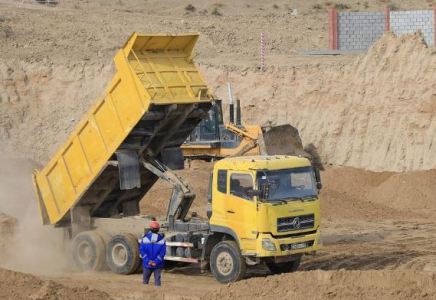 ТҮРКІСТАН: Арыста электровоз зауытының құрылысы қарқынды жүргізілуде