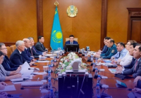 ​Әкімнің төрағалығымен өткен аппарат отырысында Шымкенттің өзекті мәселелері қаралды