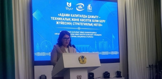 Шымкентте педагогтер жаңа оқу жылына дайындық мәселелерін талқылады  