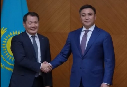 Шымкент қаласының әкімі «ДАМУ» қорының өкілдерімен шағын және орта бизнесті қолдау мәселелерін талқылады