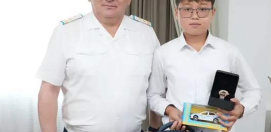 Қарағанды облысындағы 13 жастағы жасөспірім суға батып бара жатқан баланы құтқарып қалды