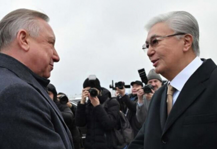 Қазақстан президенті ЕАЭО саммитіне қатысу үшін Санкт-Петербург қаласына барды