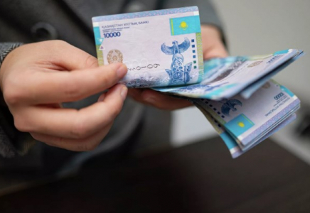 Қостанайда мұғалім әріптестерінің атына 3,6 млн теңгеден астам несие рәсімдеген