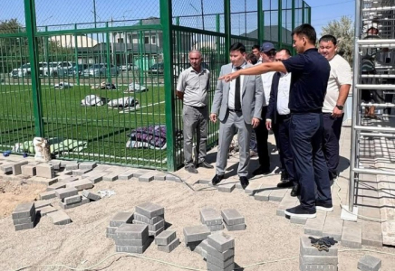 ТҮРКІСТАН: Ертай Алтаев құрылысы аяқталатын спорт нысандарын аралады
