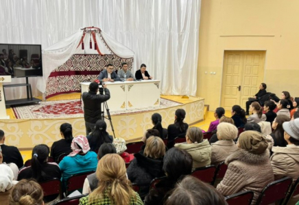 ​Қаратау ауданы тұрғындарымен ашық диалог өтті