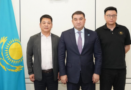 ТҮРКІСТАН: Мақтааралда жаңа өндіріс орындарын ашу бойынша келіссөз жүргізілді