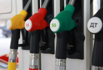 Үкімет бензин бағасына енгізілген мораторий аяқталатын уақытты нақтылады