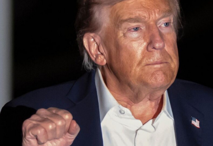 Қажет болса Венесуэлаға екінші мәрте соққы жасаймыз – Трамп