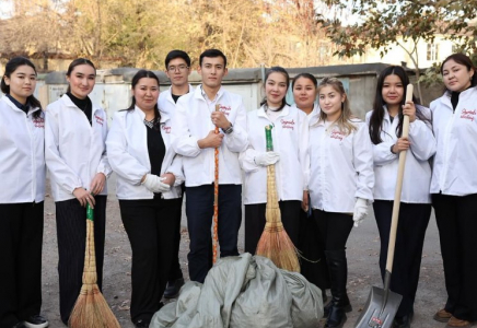 ​«Таза Қазақстан»: Шымкент тұрғындары қаланың экологиялық келбетін жақсартуға үлес қосуда