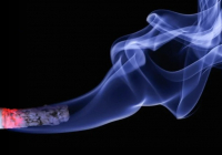 Темекі үшін бөлек төлем: Ресейде МӘМС өзгеруі мүмкін 