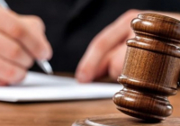 88 жастағы бастауыш сынып мұғалімі бес оқушыны зорлағаны үшін түрмеге қамалды