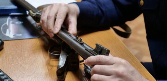 Алматыда қоқыс арасынан мылтық табылды