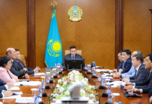 ШЫМКЕНТ: аппарат отырысында мегаполистің өзекті мәселелері талқыланды
