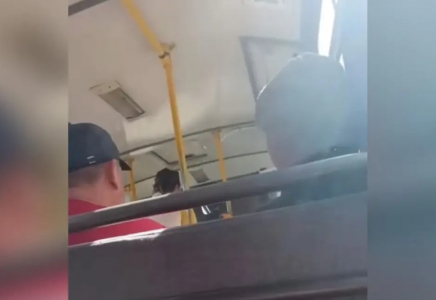 Талдықорғанда жолаушы әйелге жаман сөз айтып, желкесінен жұлқылаған жүргізуші жазаланды (ВИДЕО)