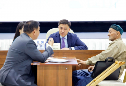 ШЫМКЕНТ: Қала әкімінің тұрғындарды жеке қабылдау күні өтуде